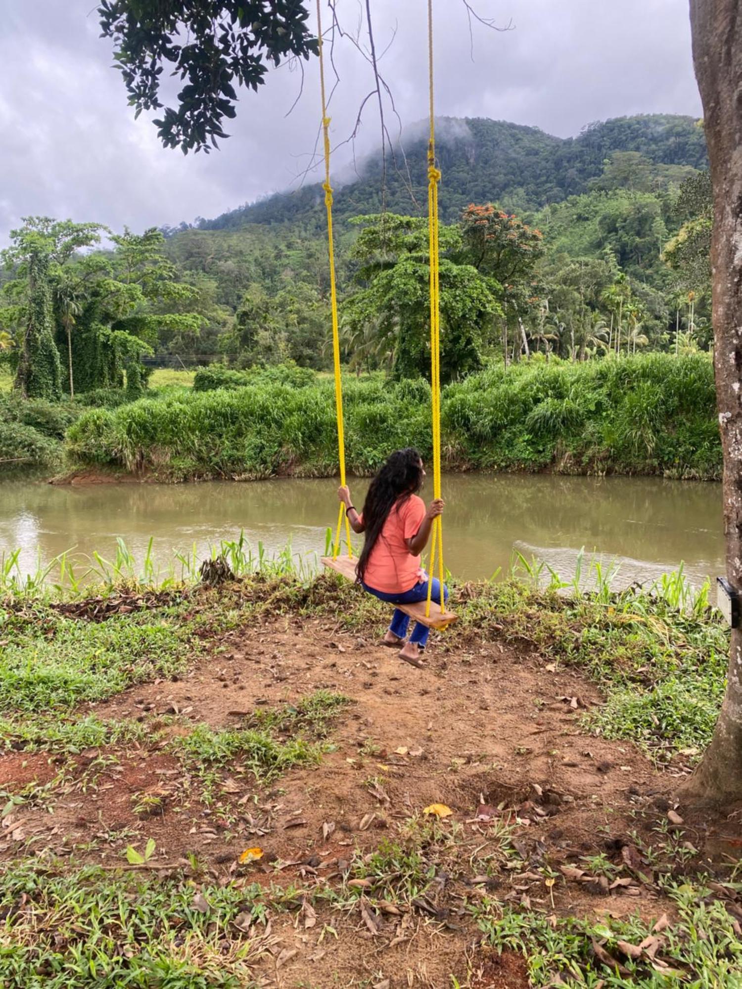 Sinharaja Riverside Deniyaya Luaran gambar